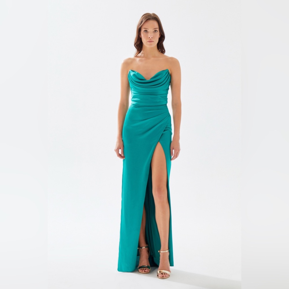 Lyra Dress